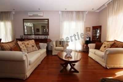 To change image, hover mouse over thumbnails below