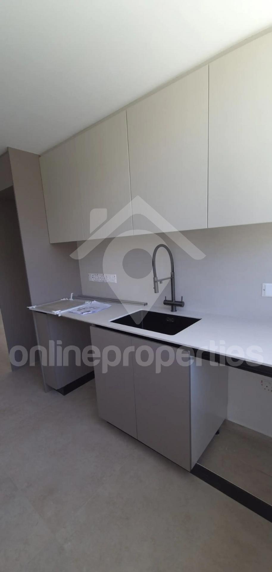 To change image, hover mouse over thumbnails below