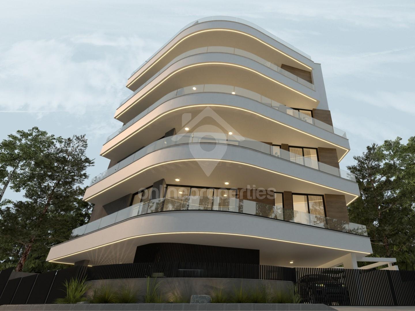 To change image, hover mouse over thumbnails below