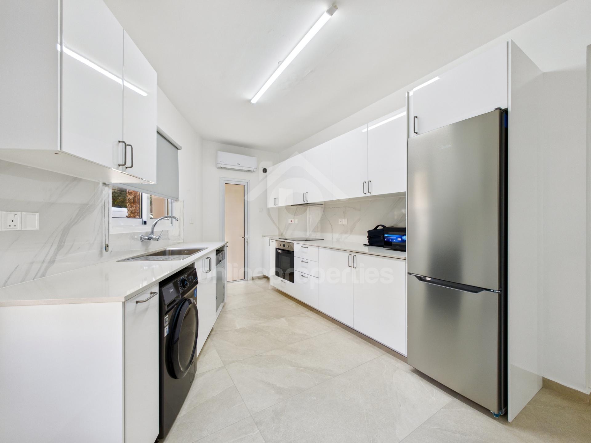 To change image, hover mouse over thumbnails below