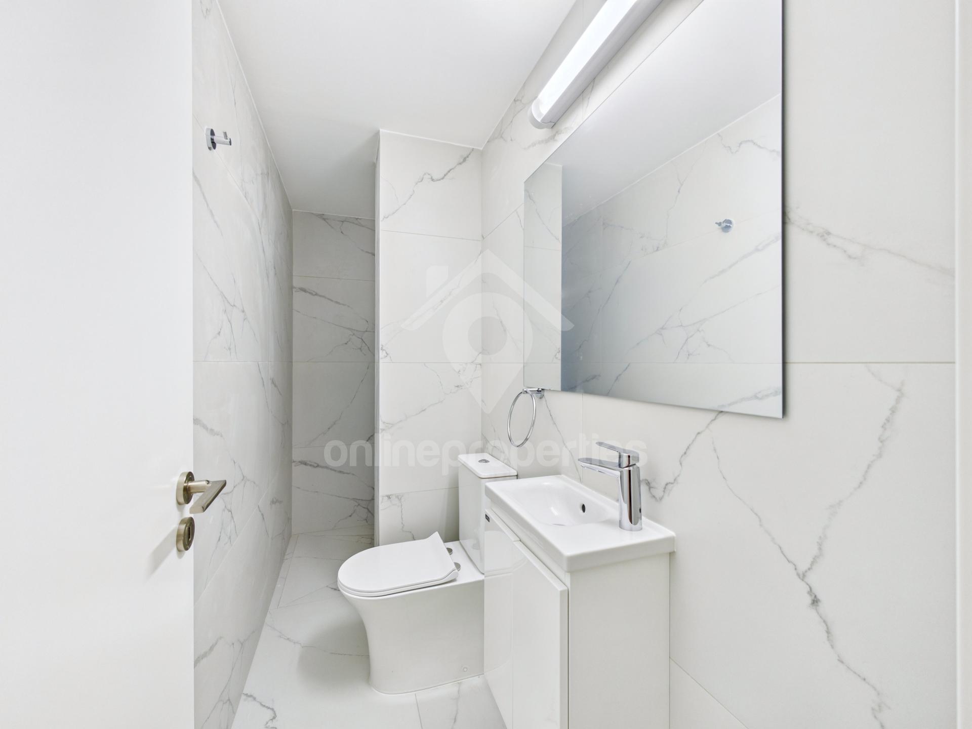 To change image, hover mouse over thumbnails below