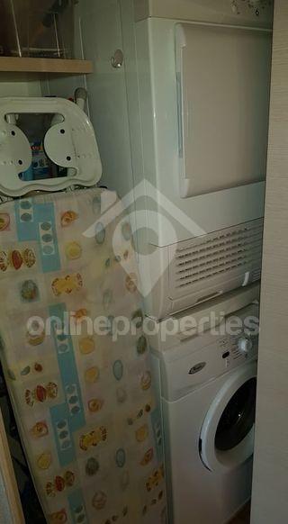 To change image, hover mouse over thumbnails below