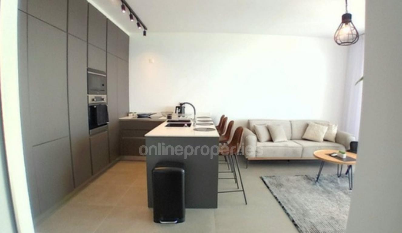 To change image, hover mouse over thumbnails below