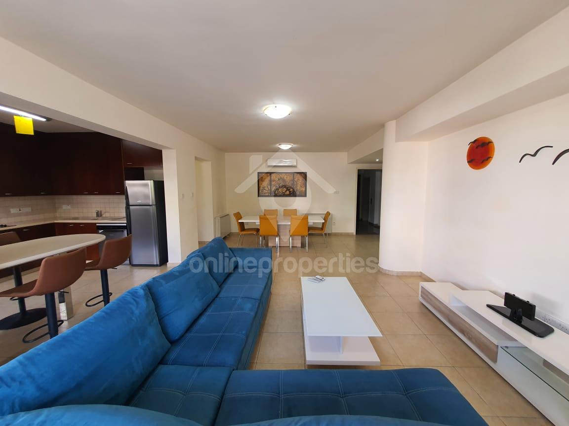 To change image, hover mouse over thumbnails below