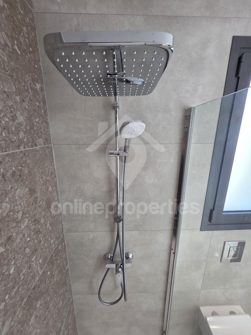 To change image, hover mouse over thumbnails below