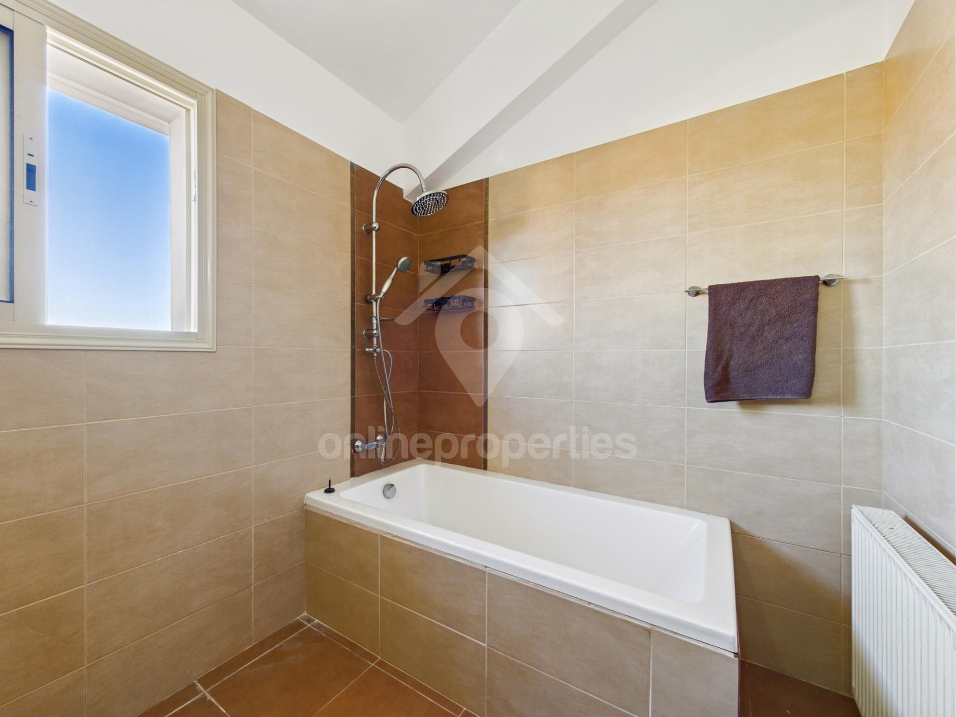 To change image, hover mouse over thumbnails below