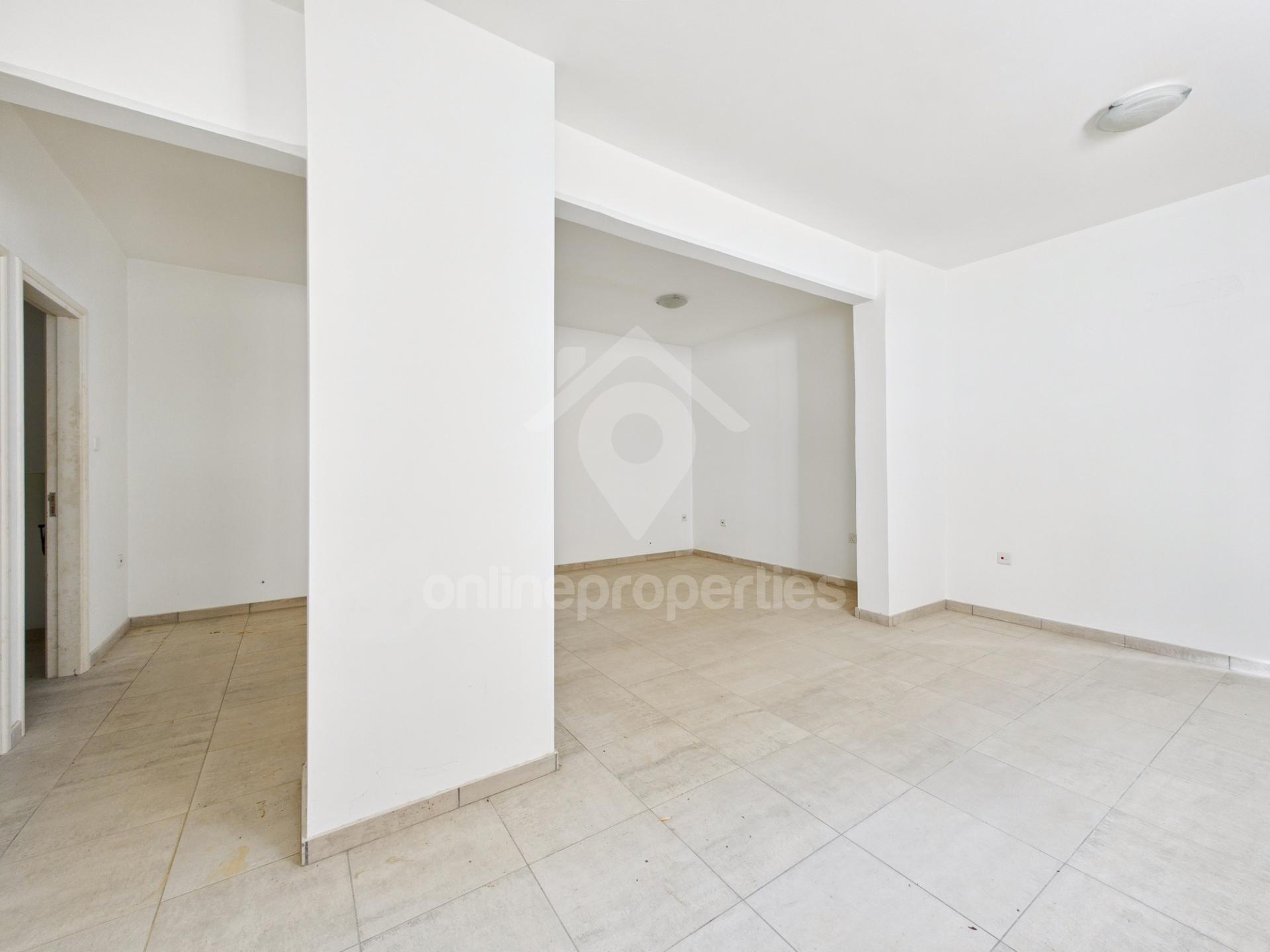 To change image, hover mouse over thumbnails below