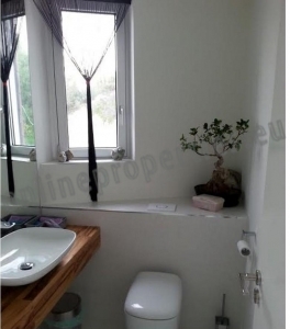 To change image, hover mouse over thumbnails below