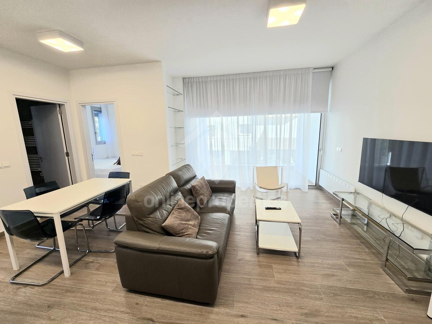 Discover Your Dream Urban Retreat in Agioi Omologites