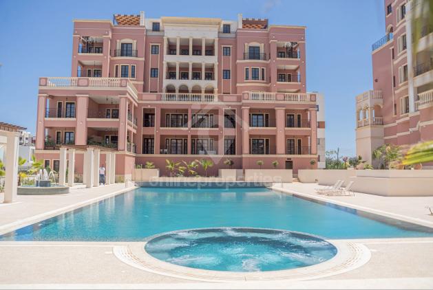 To change image, hover mouse over thumbnails below