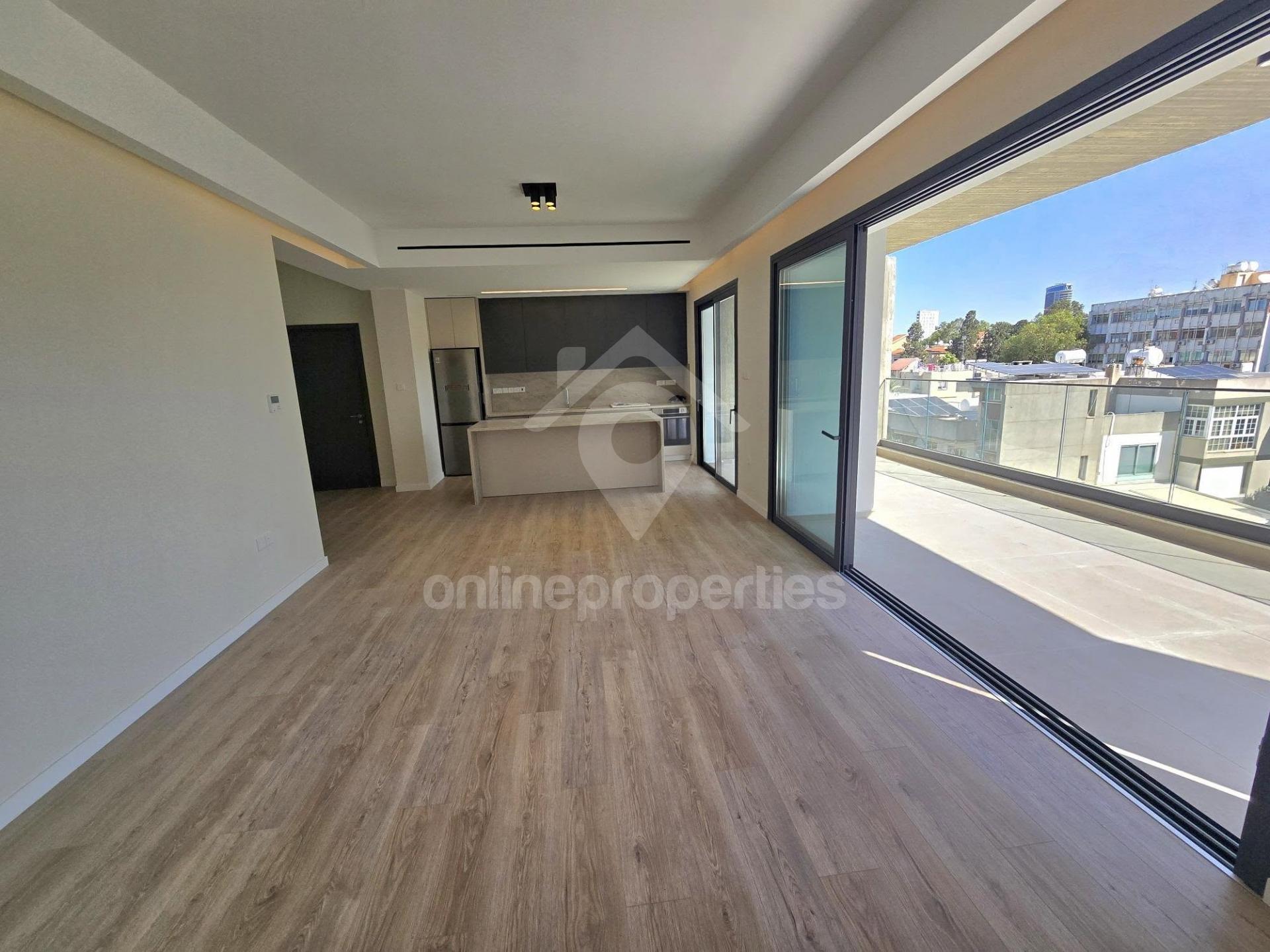 Brand new luxury finished 3 bed apartment on a small modern building