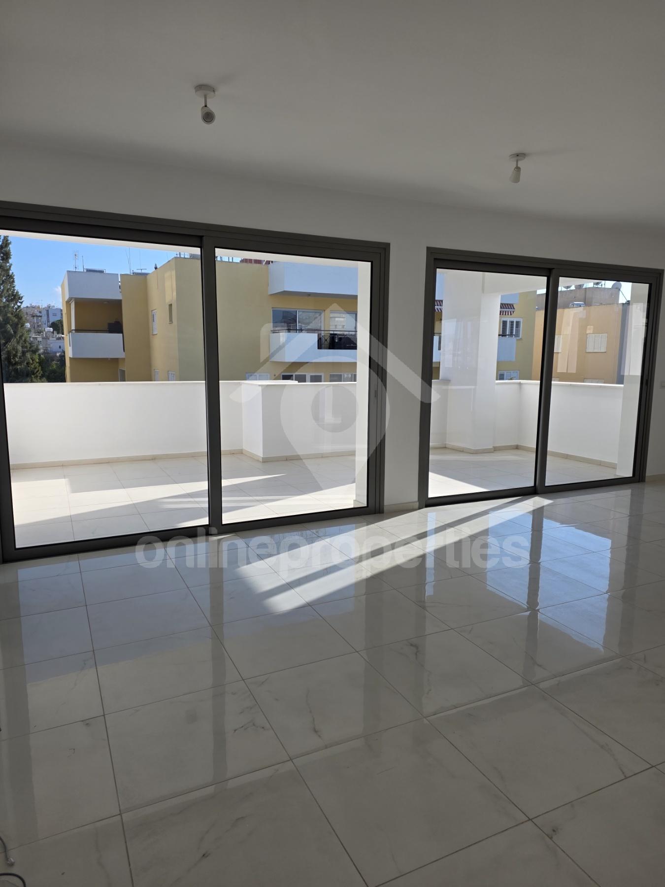 To change image, hover mouse over thumbnails below