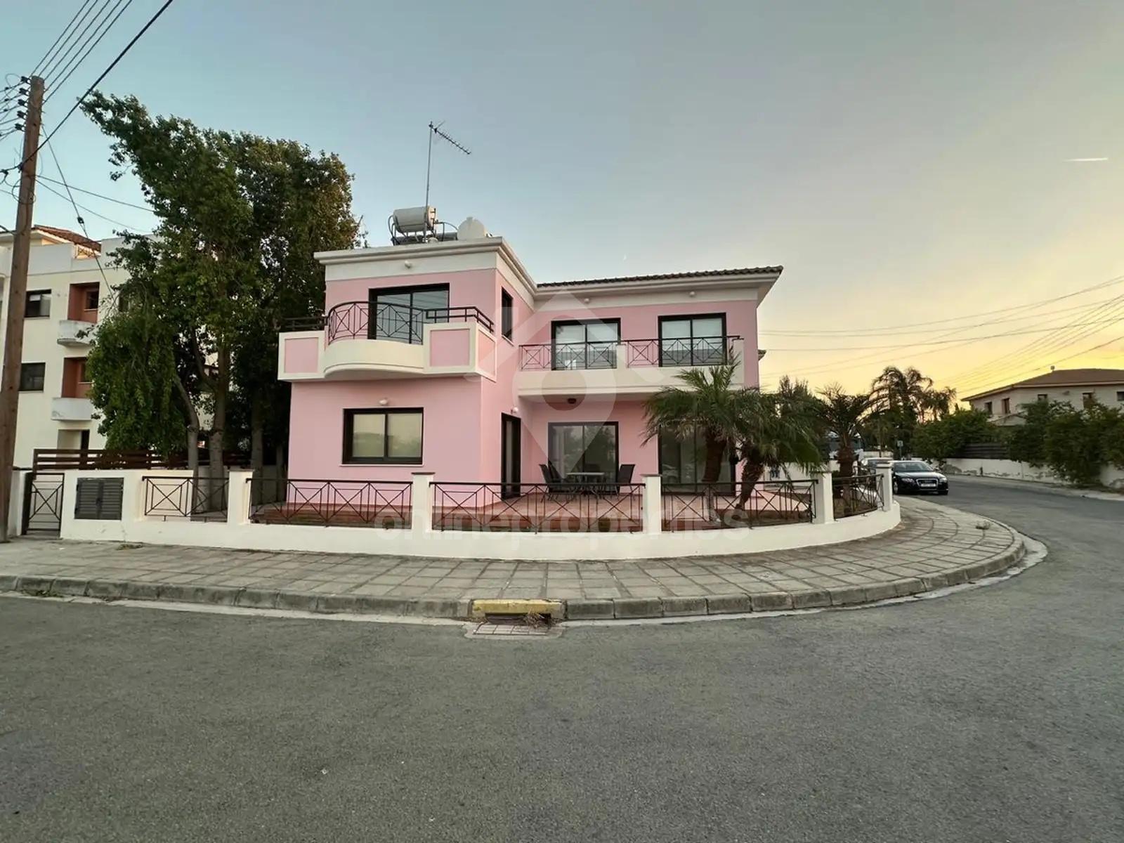 3-bedroom Corner House 