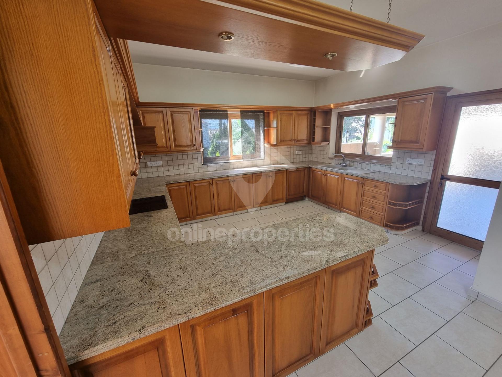 To change image, hover mouse over thumbnails below