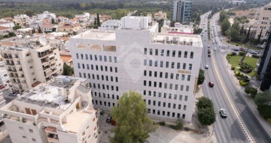 To change image, hover mouse over thumbnails below