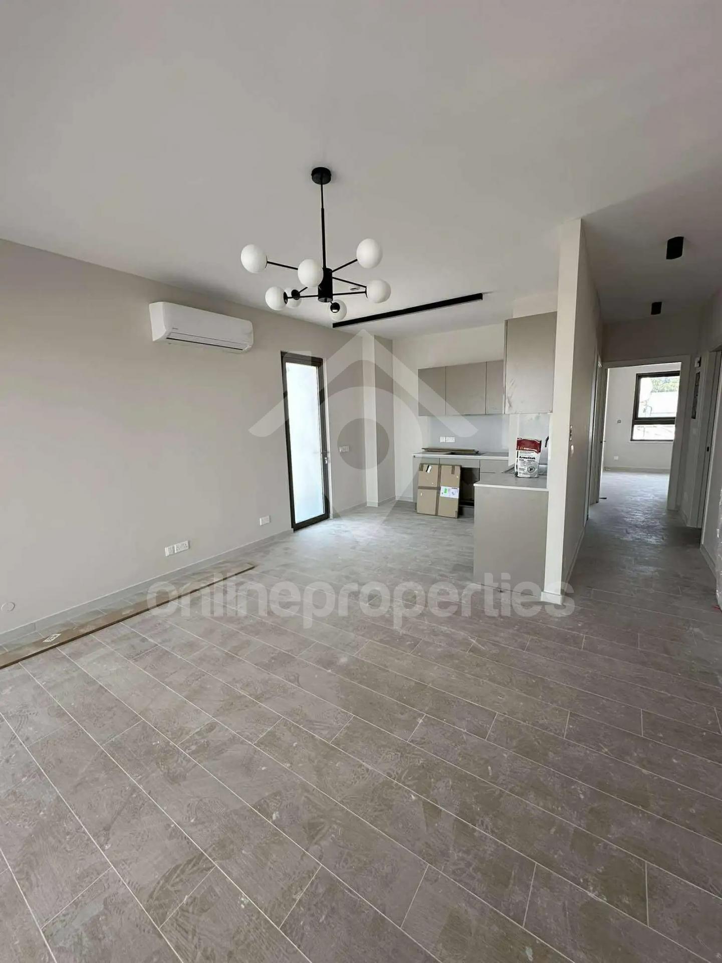 To change image, hover mouse over thumbnails below