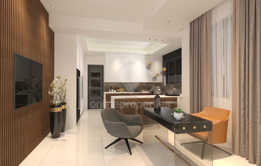 To change image, hover mouse over thumbnails below