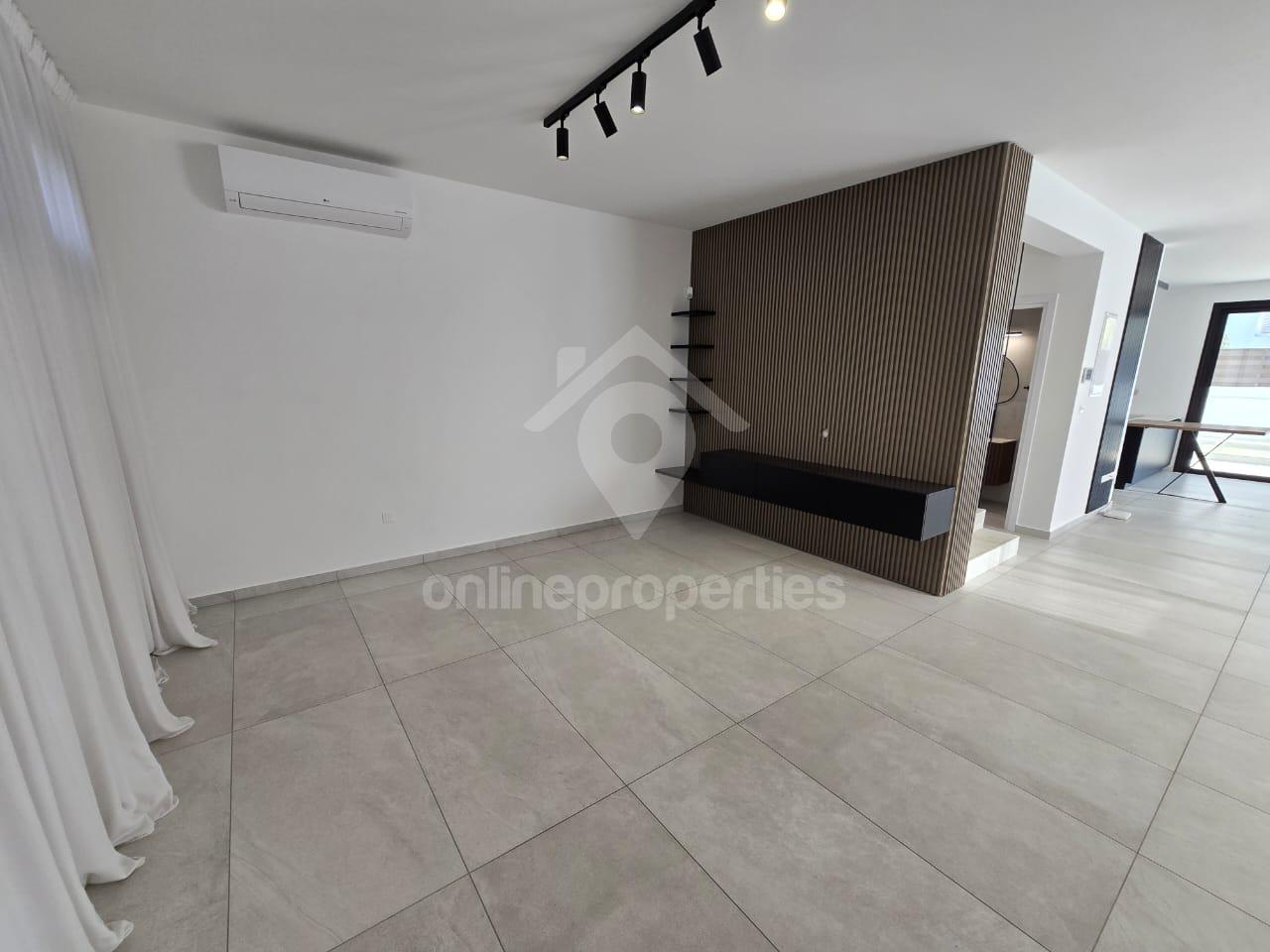 To change image, hover mouse over thumbnails below