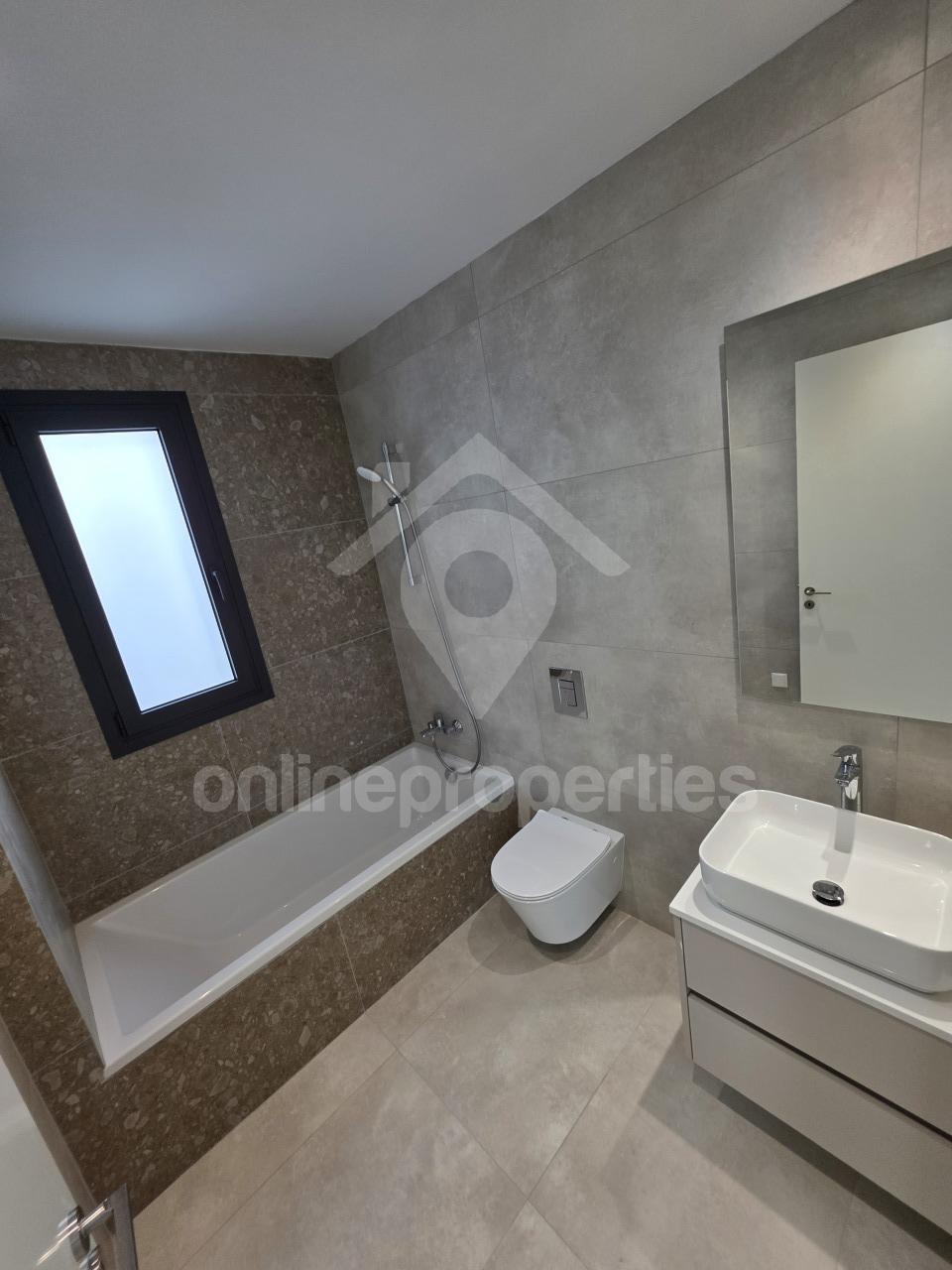 To change image, hover mouse over thumbnails below