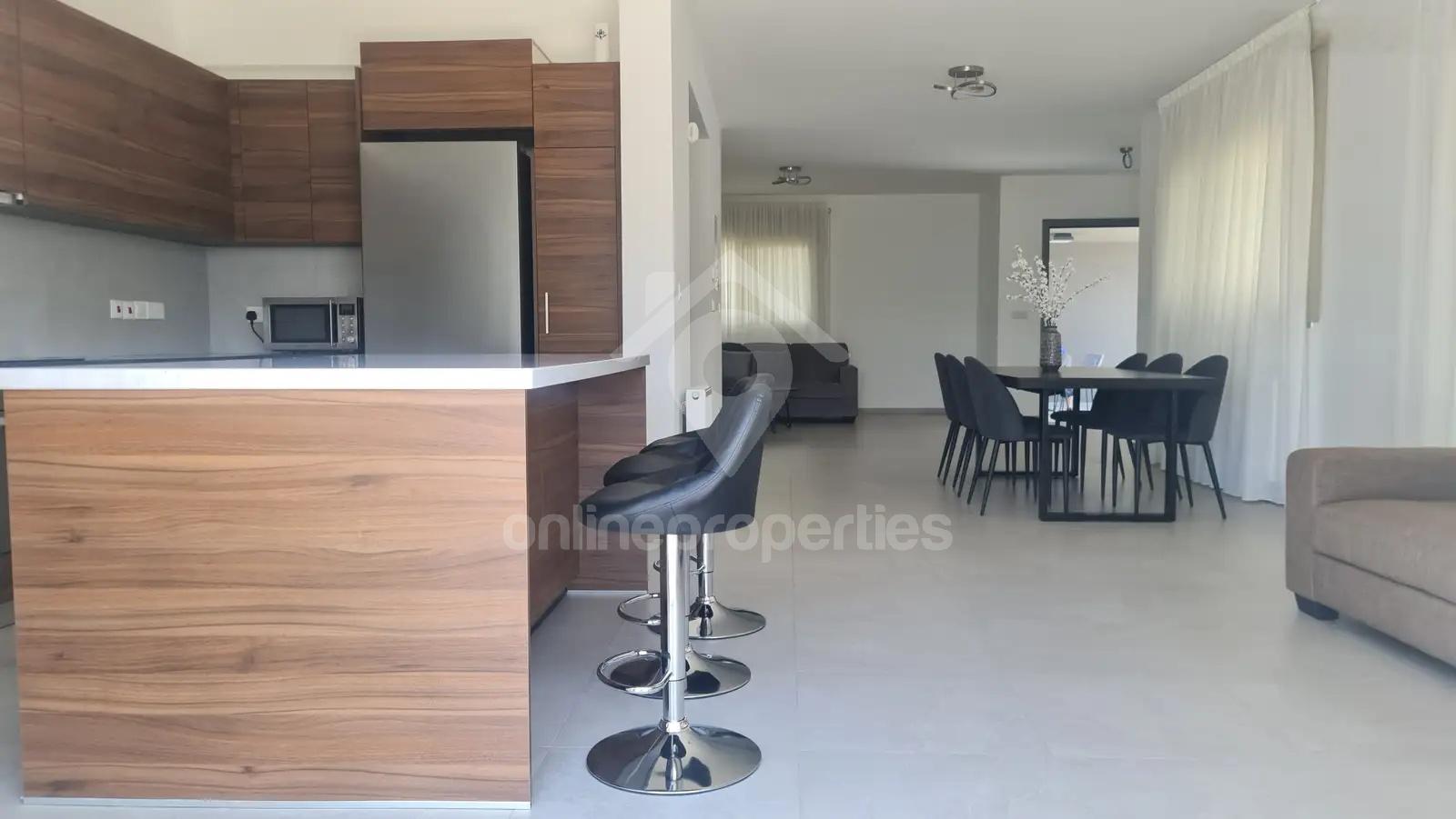 To change image, hover mouse over thumbnails below