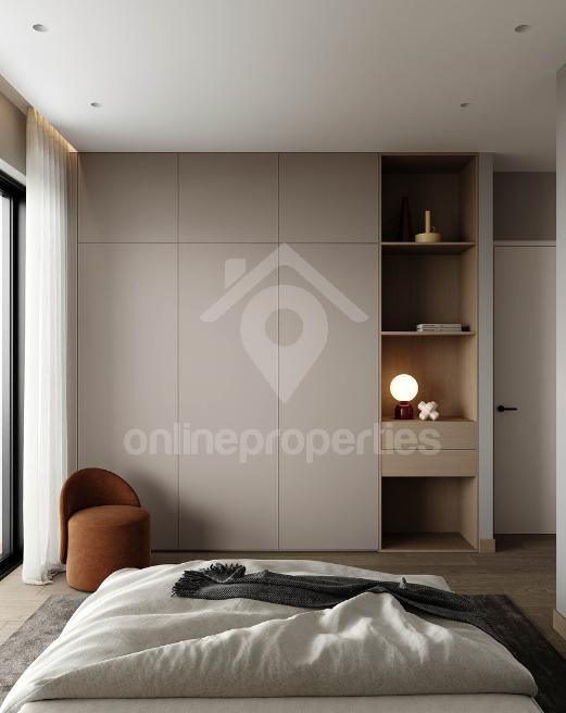 To change image, hover mouse over thumbnails below