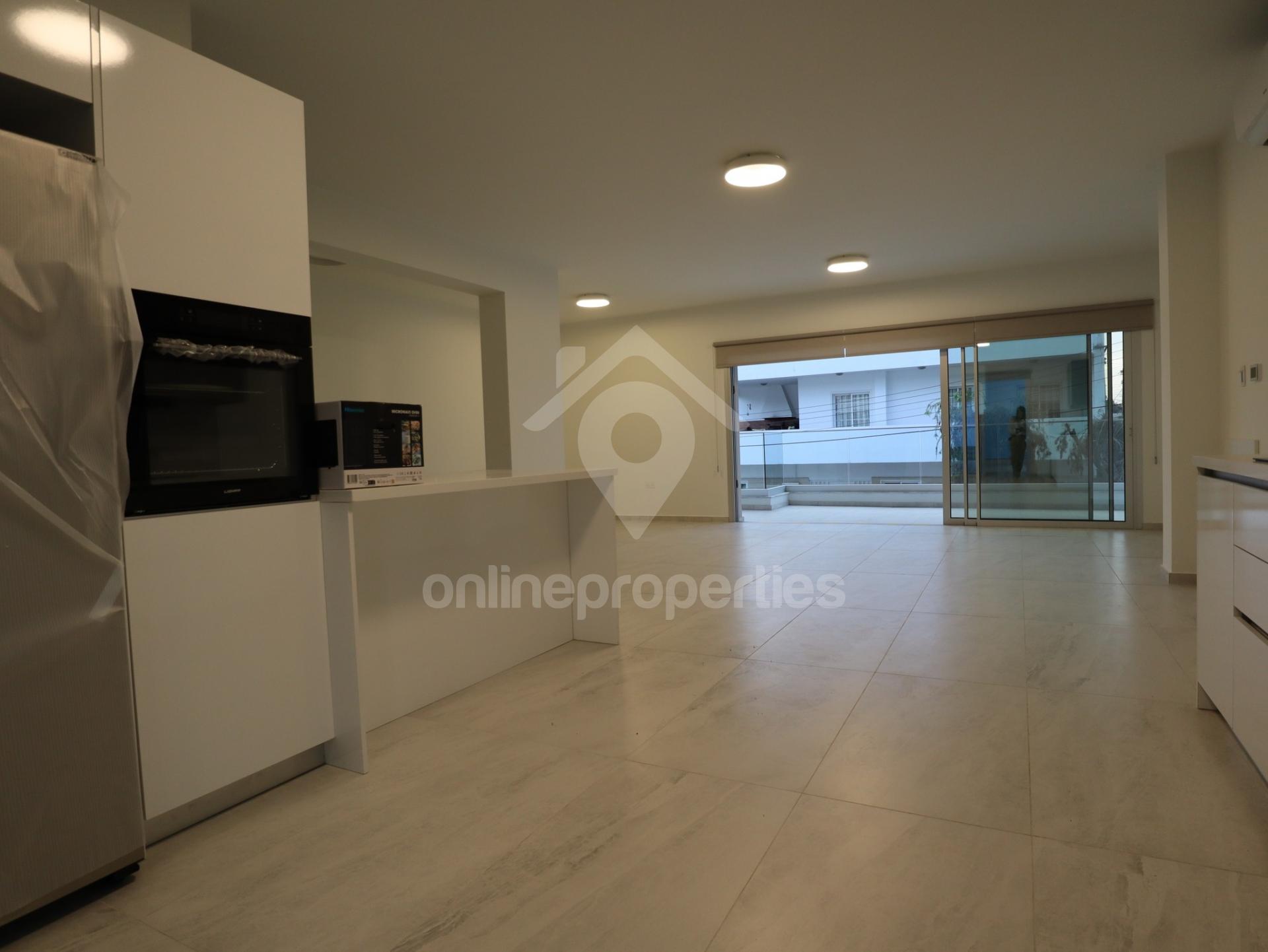 To change image, hover mouse over thumbnails below