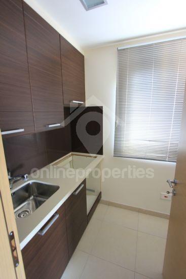 To change image, hover mouse over thumbnails below