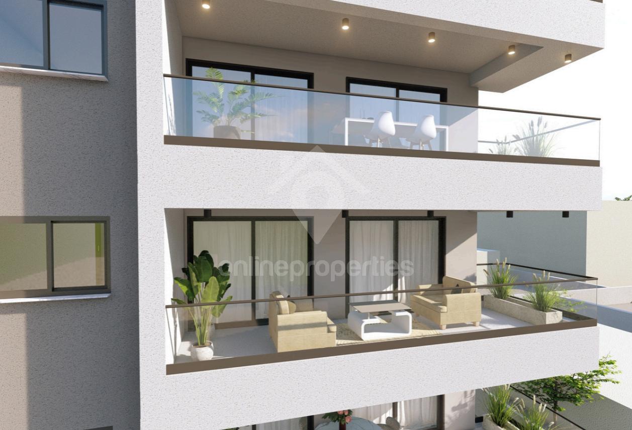 To change image, hover mouse over thumbnails below