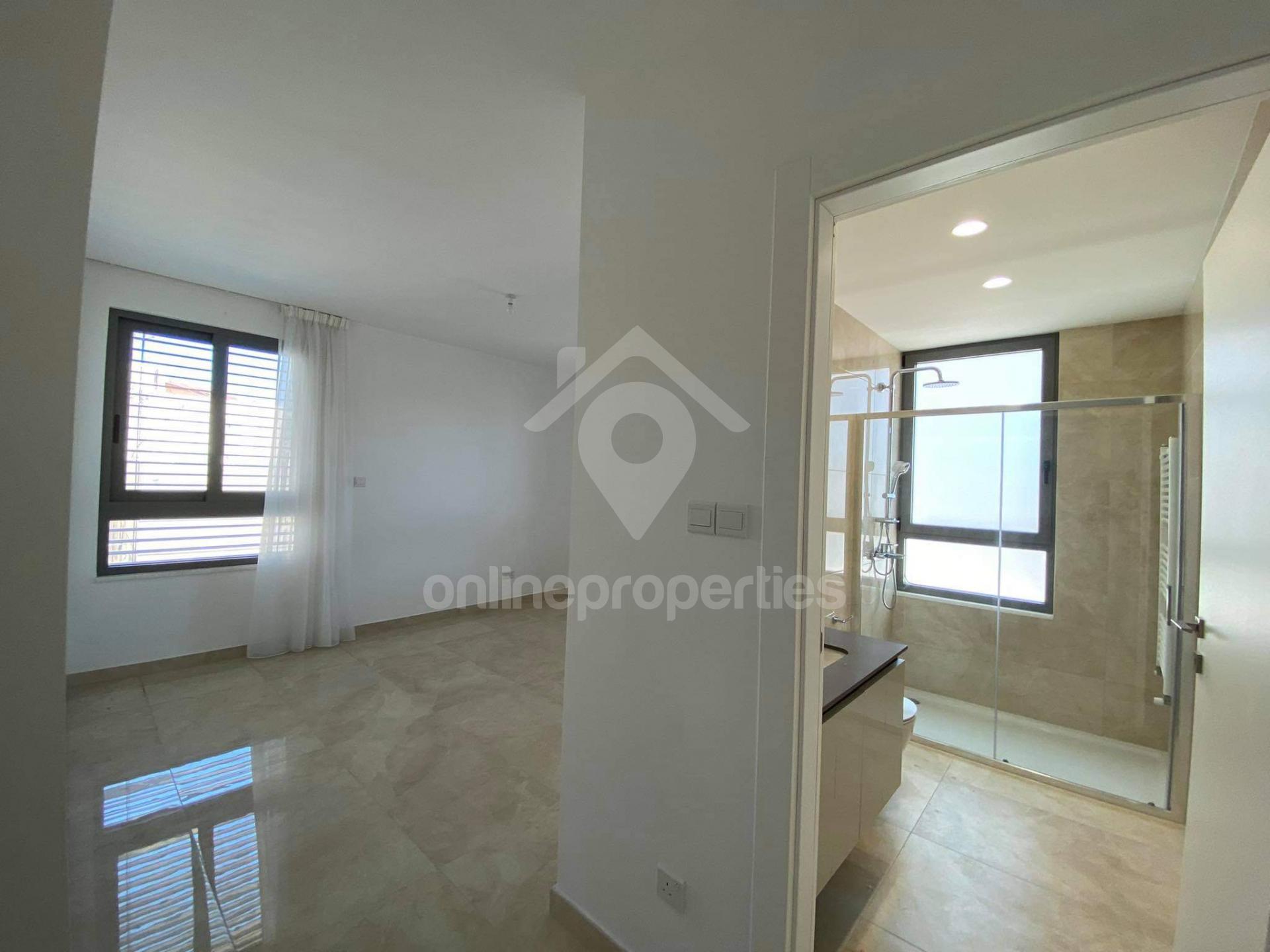 To change image, hover mouse over thumbnails below