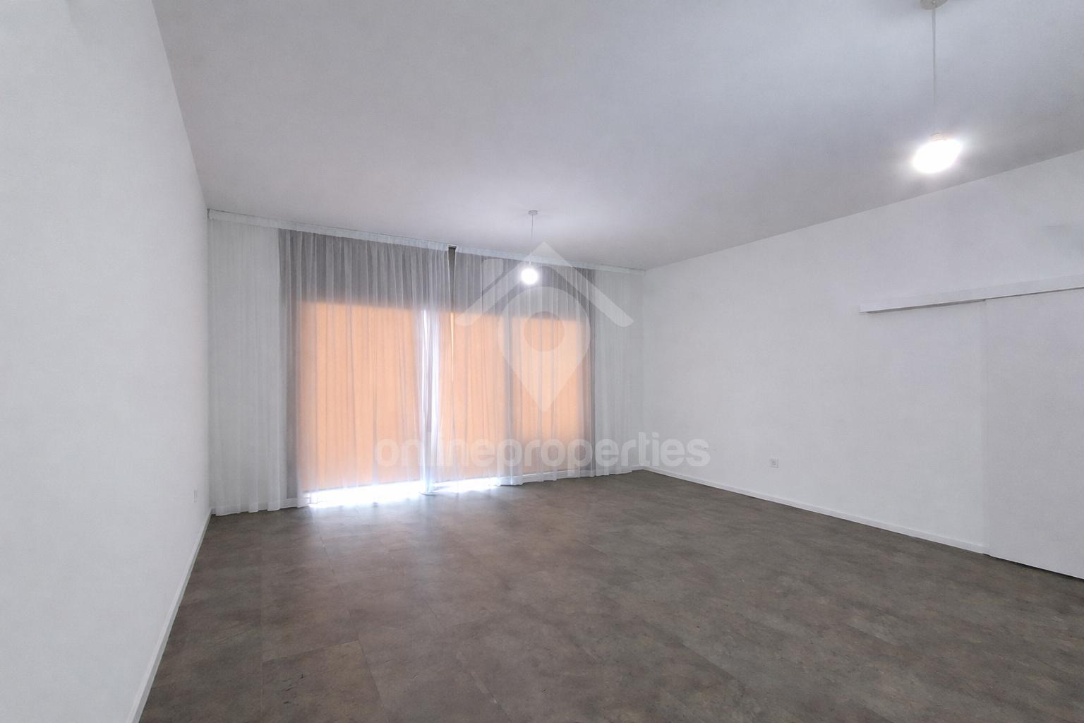 To change image, hover mouse over thumbnails below