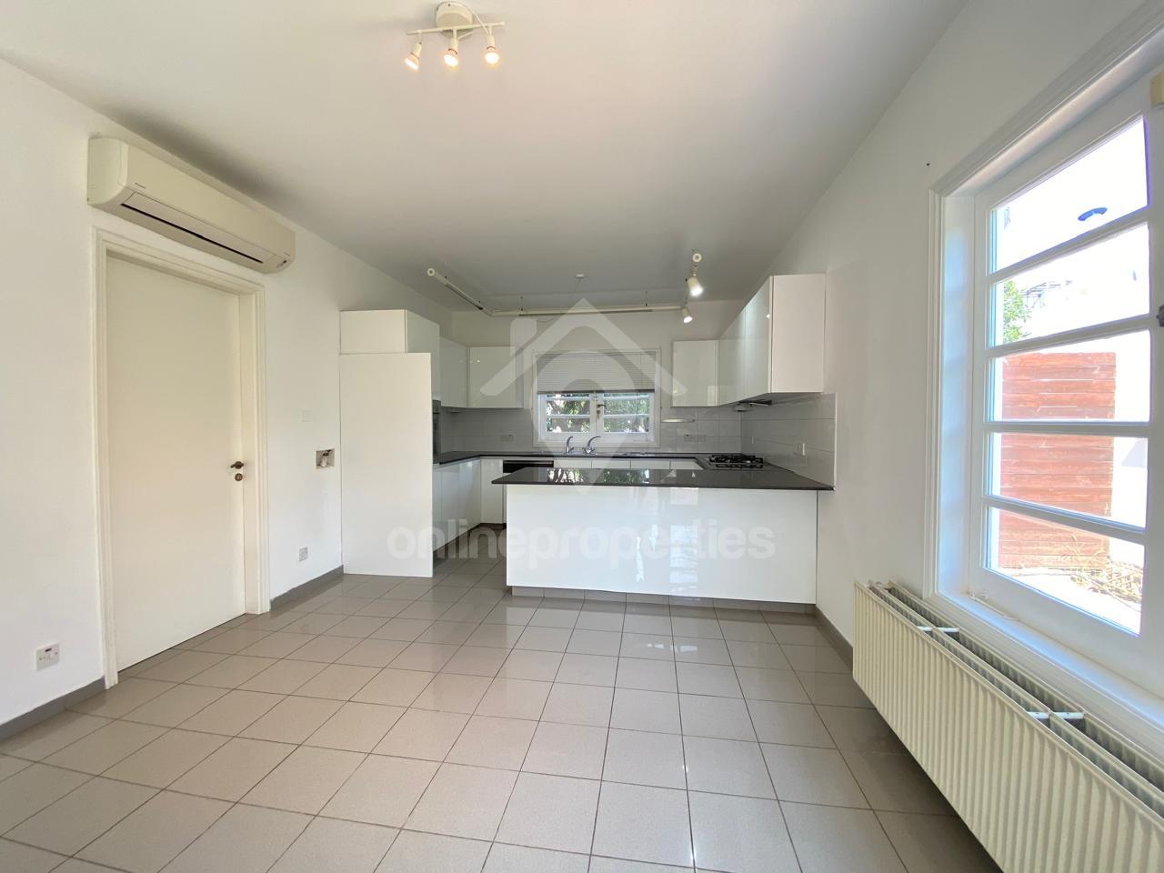 To change image, hover mouse over thumbnails below