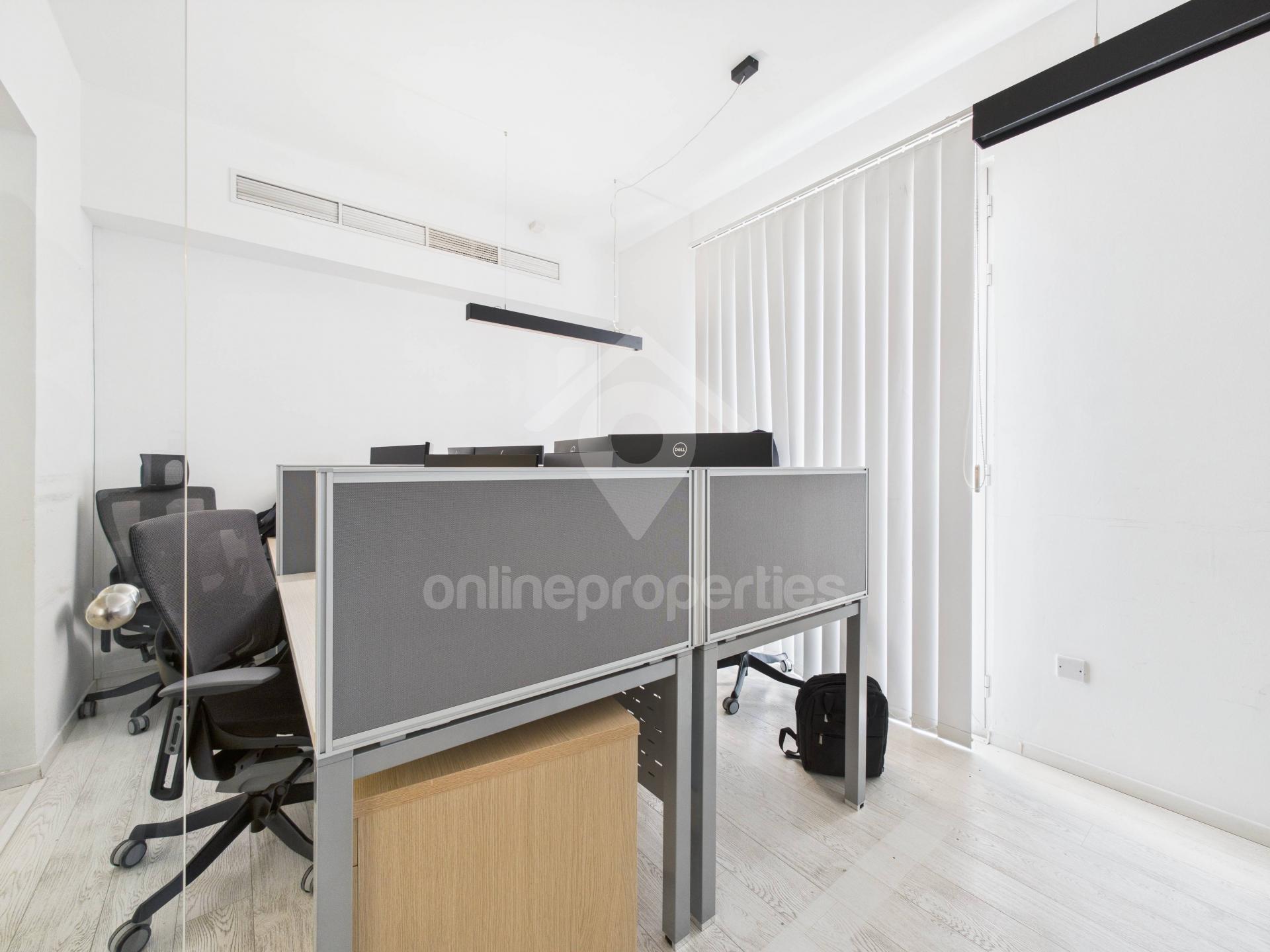 To change image, hover mouse over thumbnails below