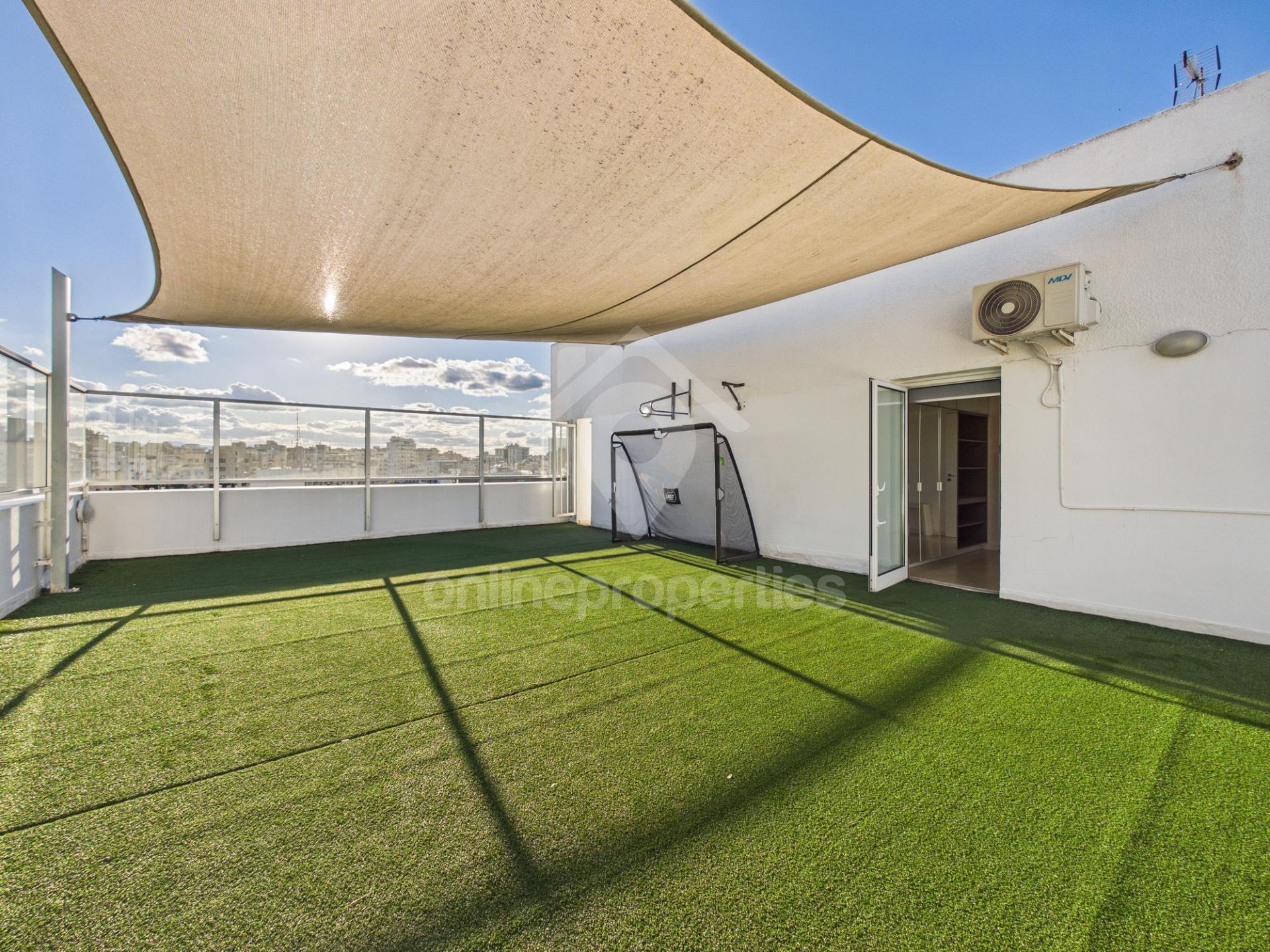 To change image, hover mouse over thumbnails below