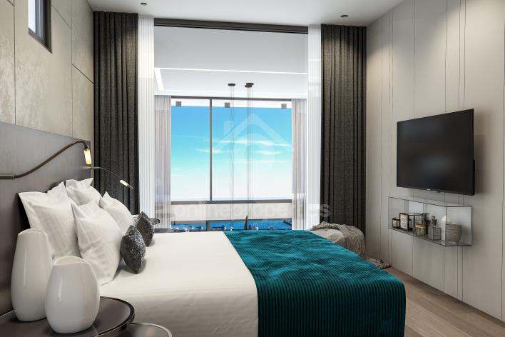 To change image, hover mouse over thumbnails below