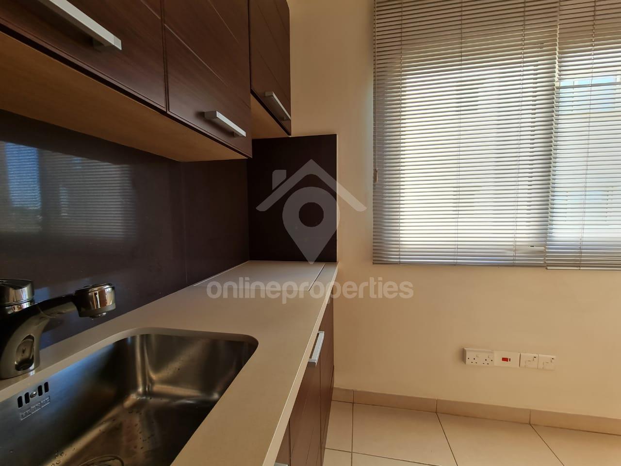 To change image, hover mouse over thumbnails below