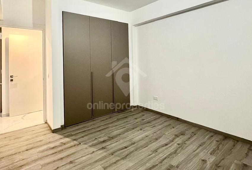 To change image, hover mouse over thumbnails below