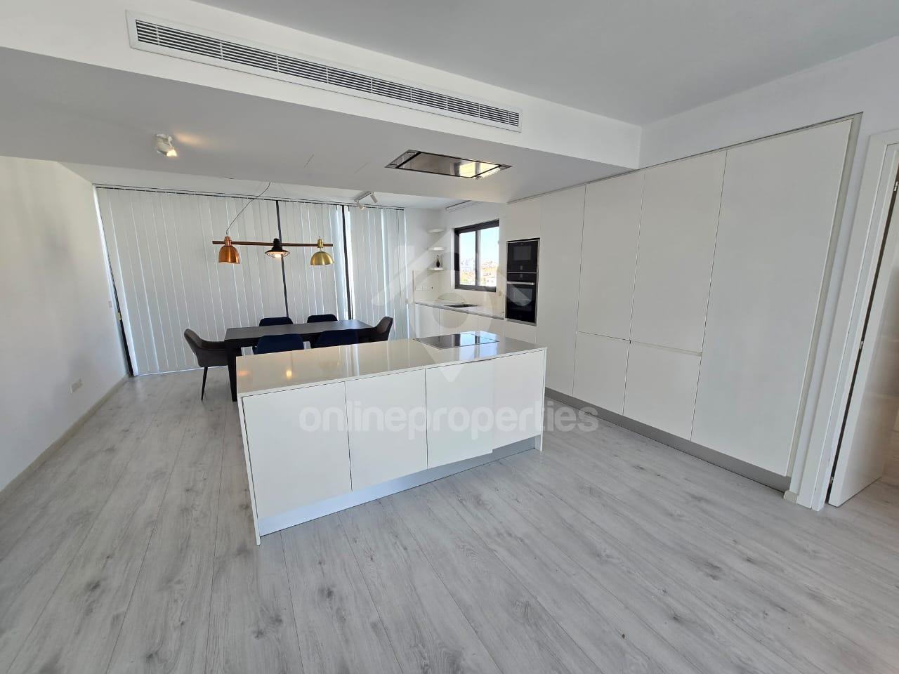 To change image, hover mouse over thumbnails below