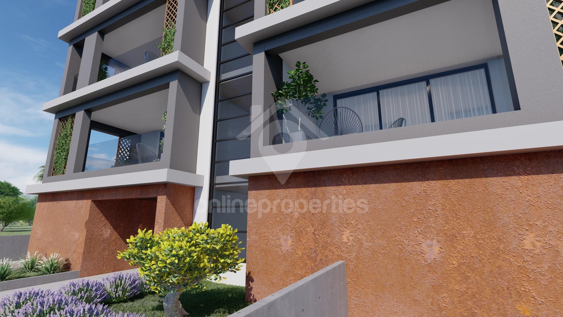 To change image, hover mouse over thumbnails below