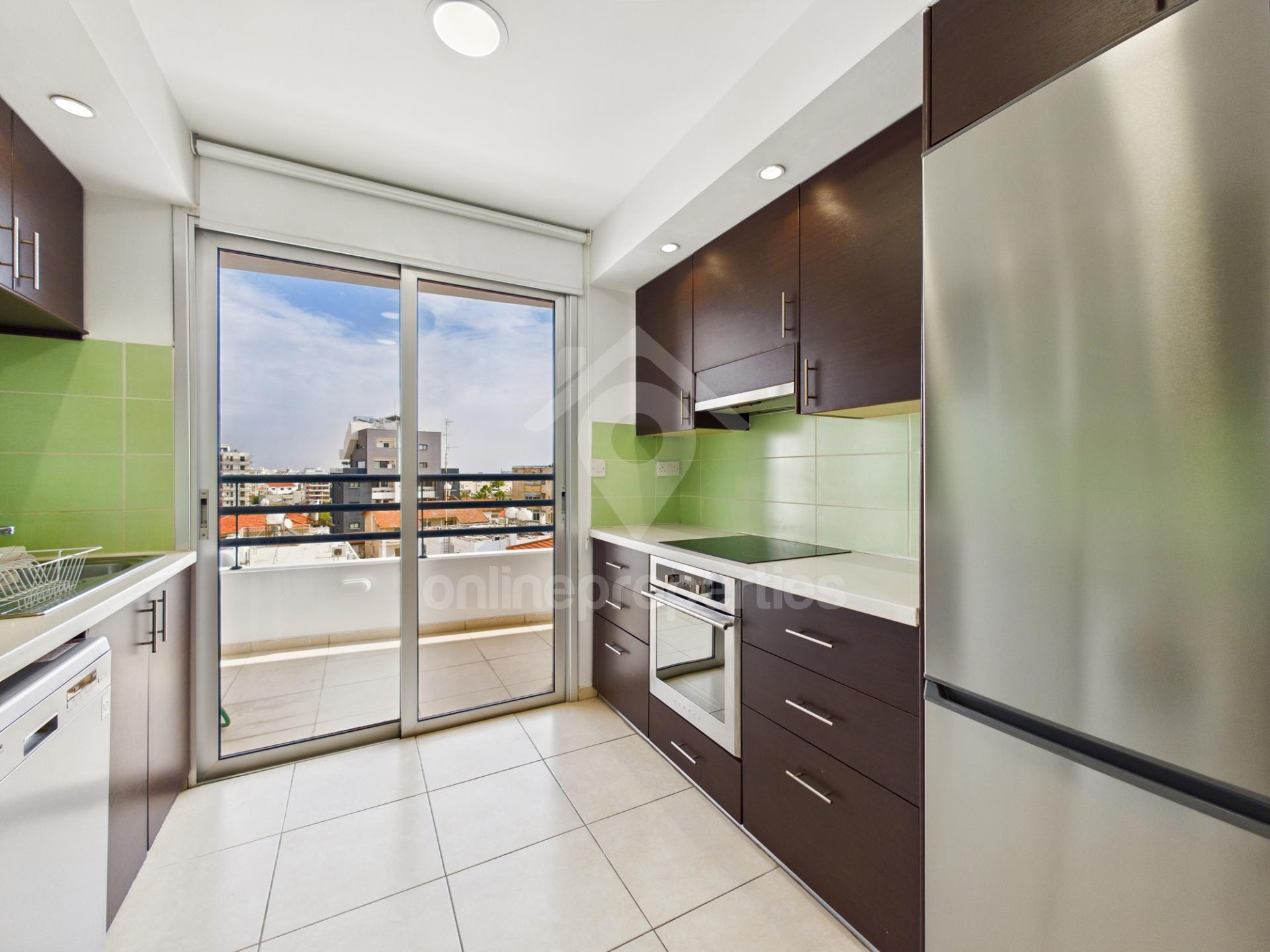 To change image, hover mouse over thumbnails below