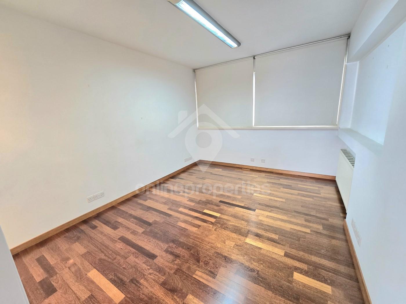 To change image, hover mouse over thumbnails below