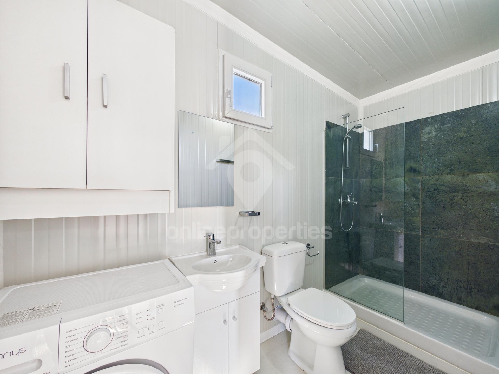 To change image, hover mouse over thumbnails below