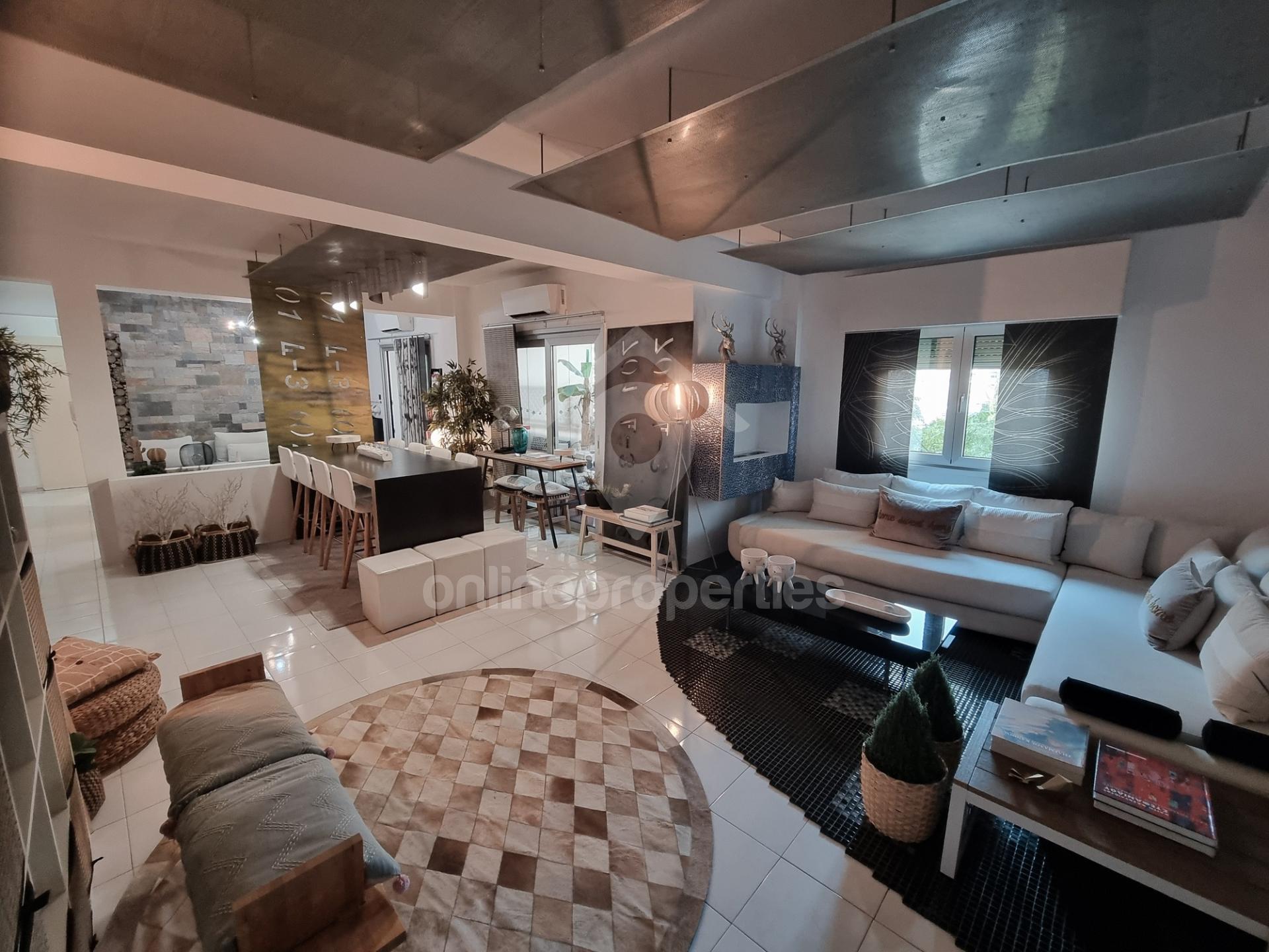 To change image, hover mouse over thumbnails below