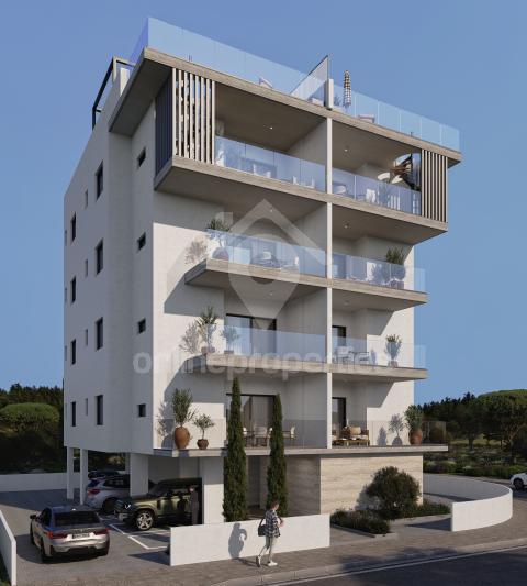 To change image, hover mouse over thumbnails below