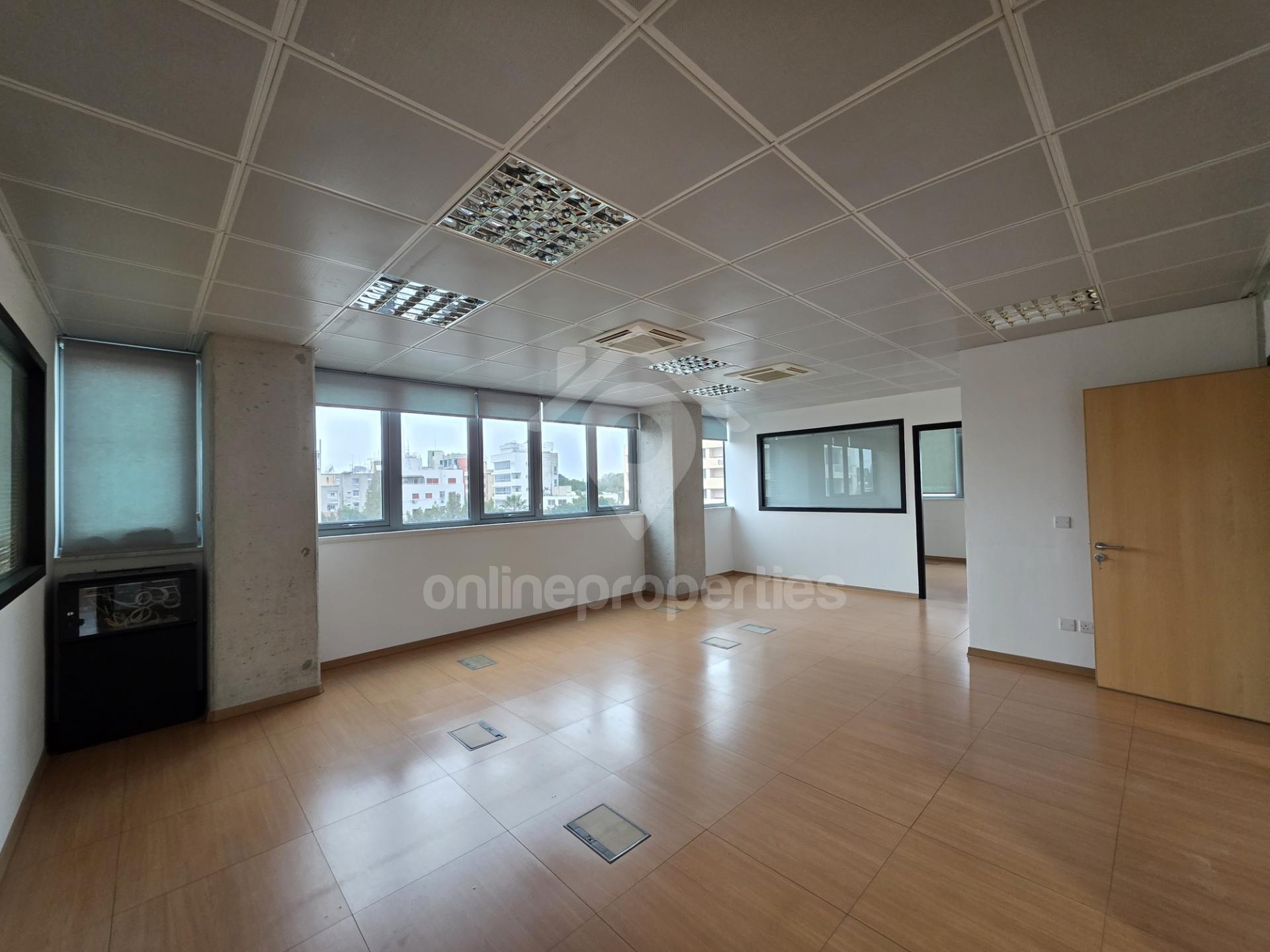 To change image, hover mouse over thumbnails below