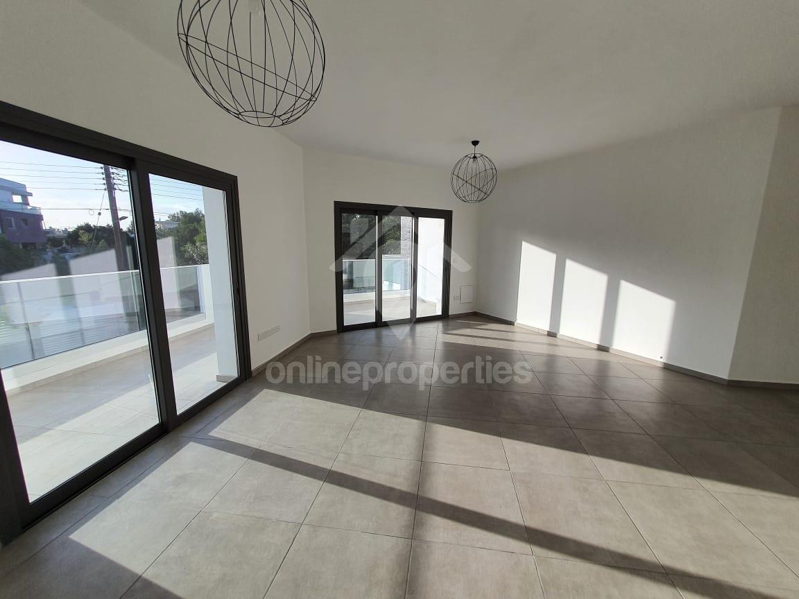 To change image, hover mouse over thumbnails below