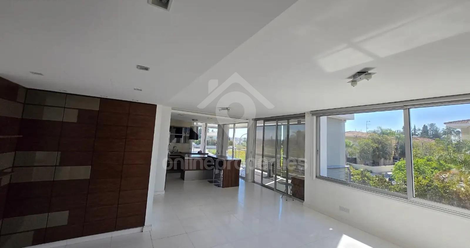 To change image, hover mouse over thumbnails below