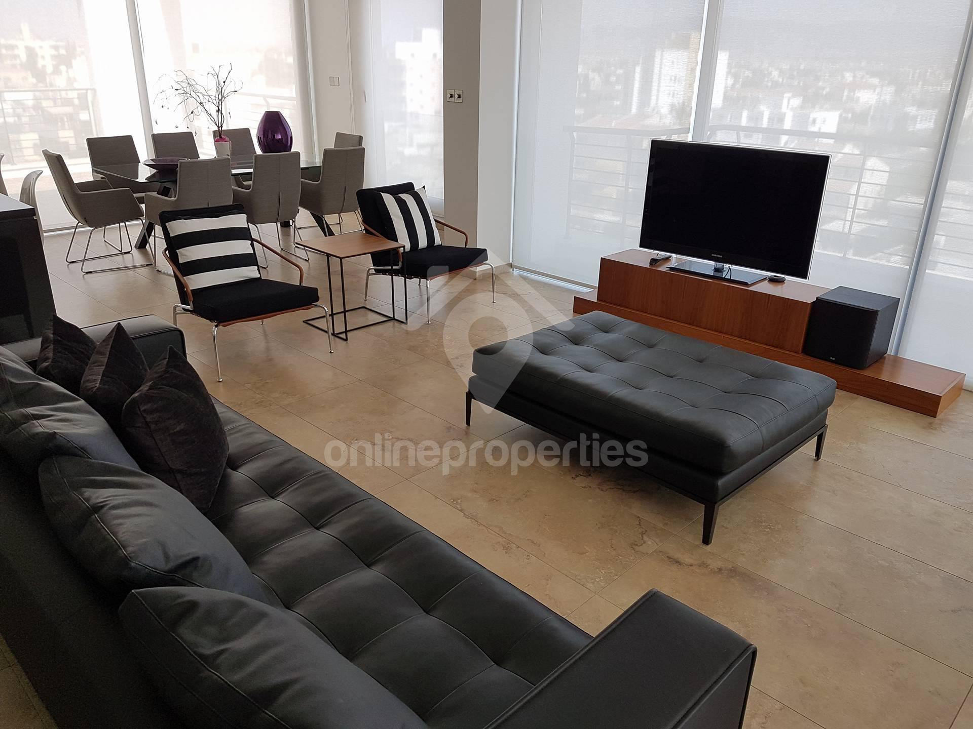 To change image, hover mouse over thumbnails below