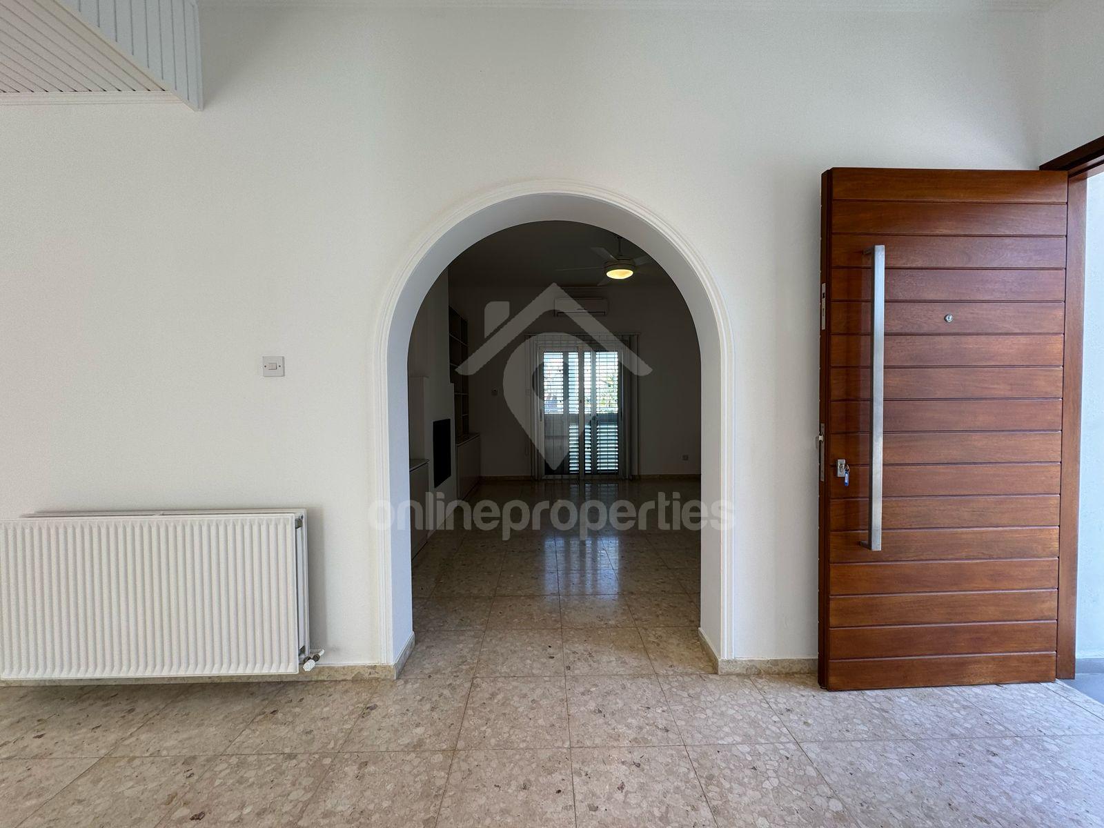 To change image, hover mouse over thumbnails below