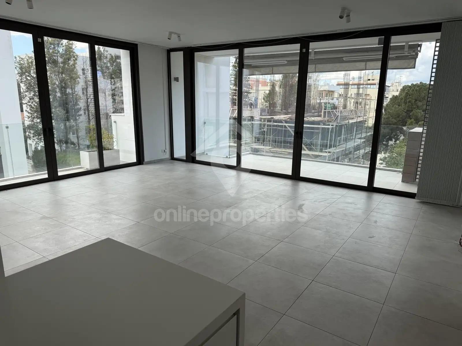 To change image, hover mouse over thumbnails below