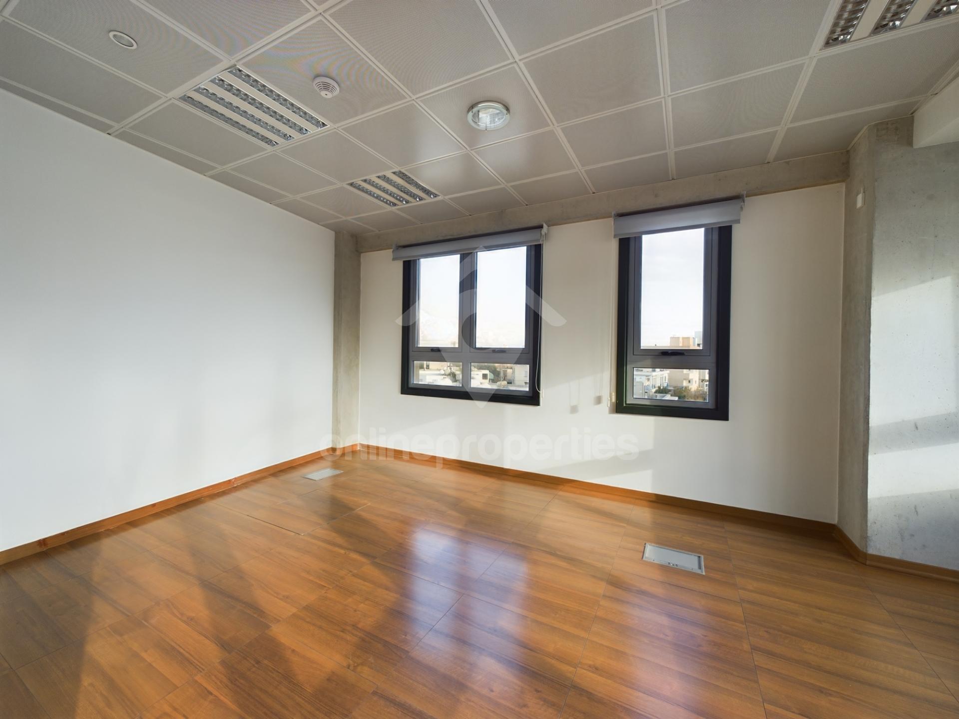 To change image, hover mouse over thumbnails below